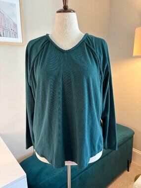 Belle BOHO Rope Trim T-Shirt Size L Hunter Green